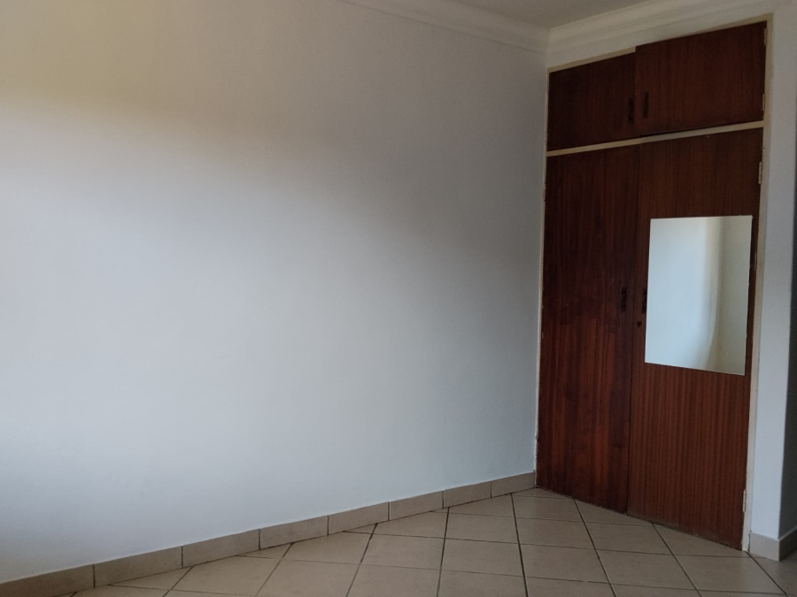 To Let 3 Bedroom Property for Rent in Oos Einde North West